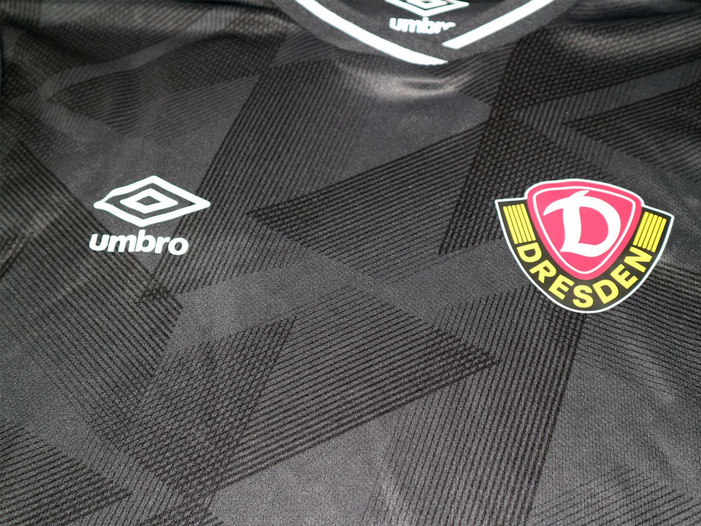 Umbro Dynamo Dresden Warm Up Jersey 23 24