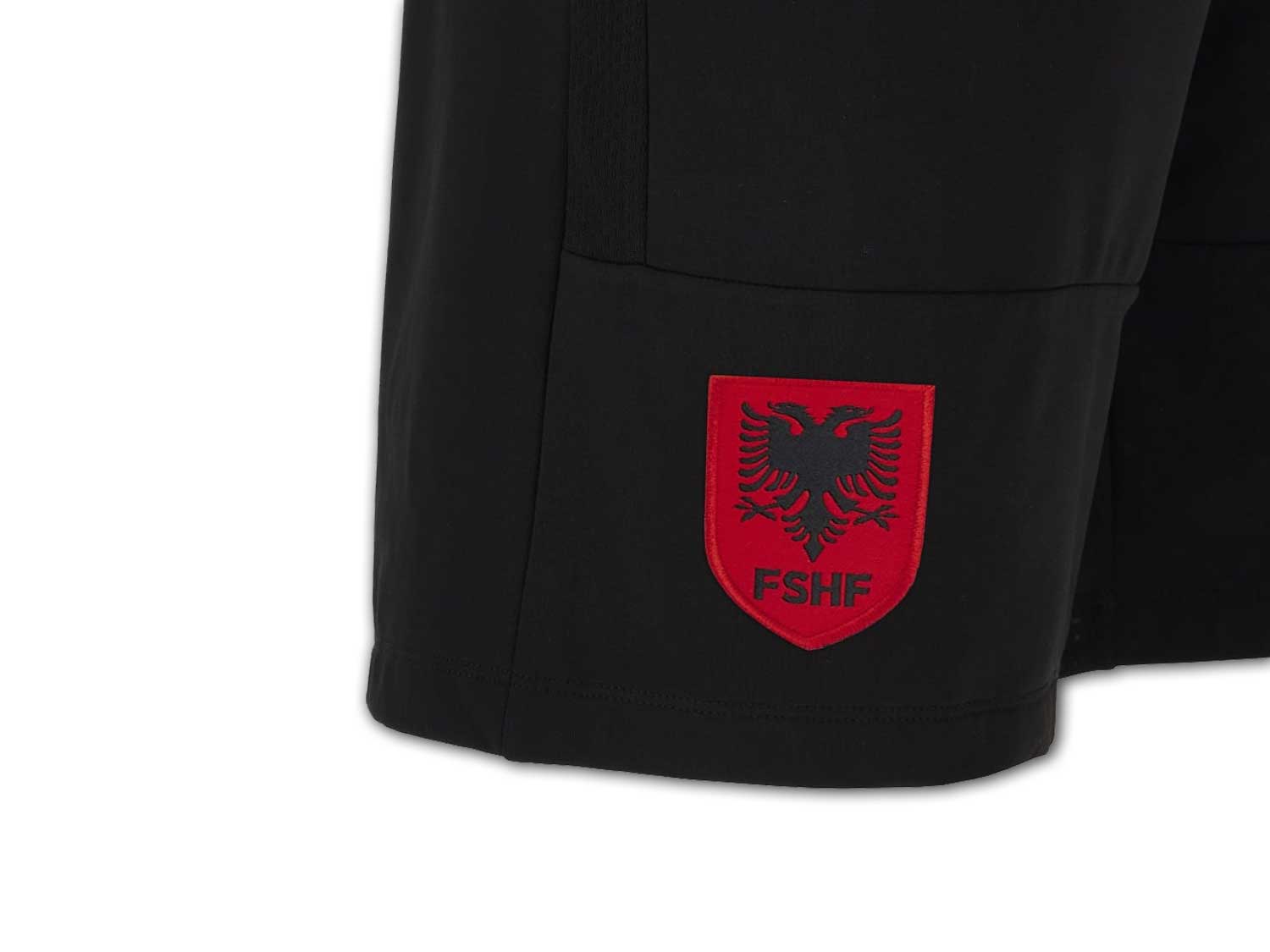 Macron FSHF Albanien Travel Bermuda 24